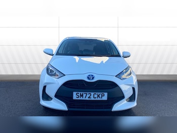 Used Toyota Yaris 2023 for sale - 76518456: Photo