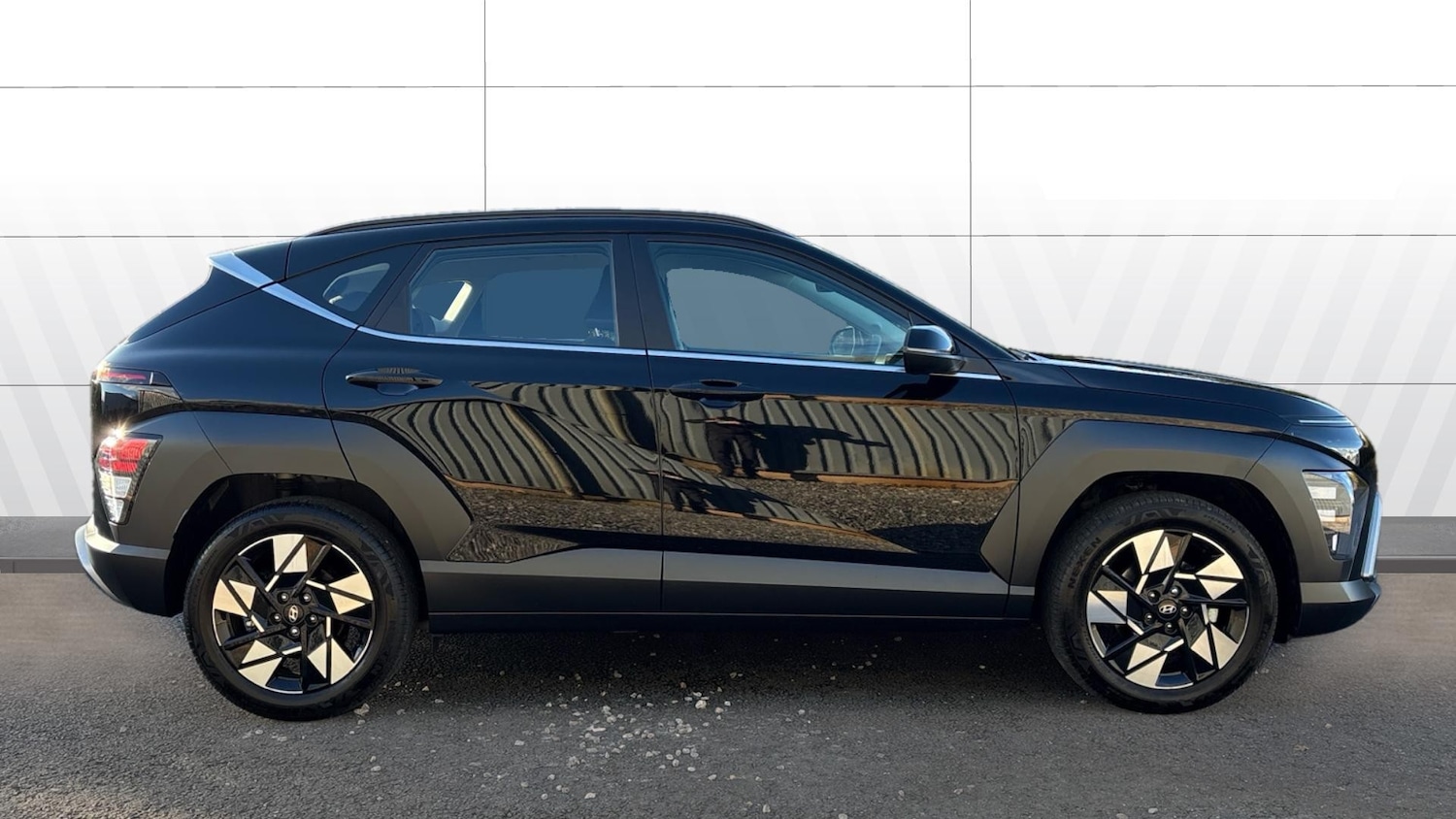 Used Hyundai KONA 2025 for sale - 77432501: Photo 5