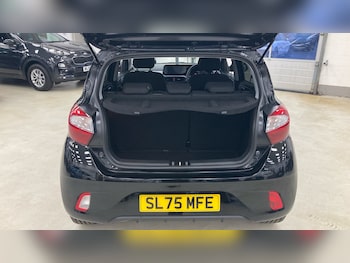 Used Hyundai i10 2025 for sale - 77076986: Photo