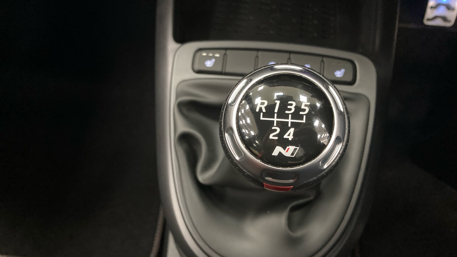 Used Hyundai i10 2024 for sale - 76427766: Photo 21