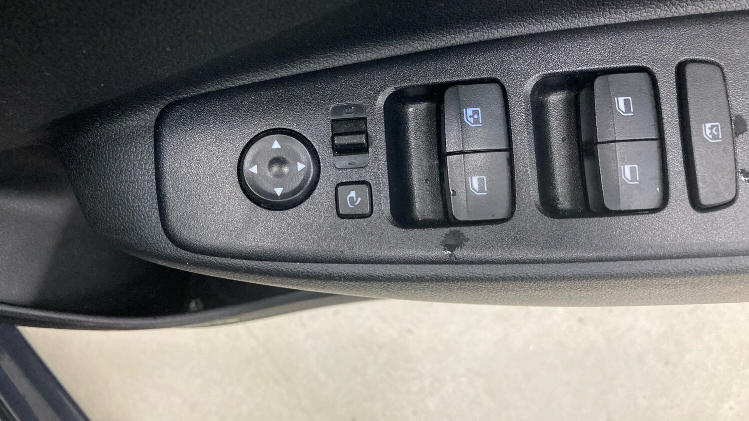 Used Hyundai i10 2024 for sale - 76427766: Photo 28