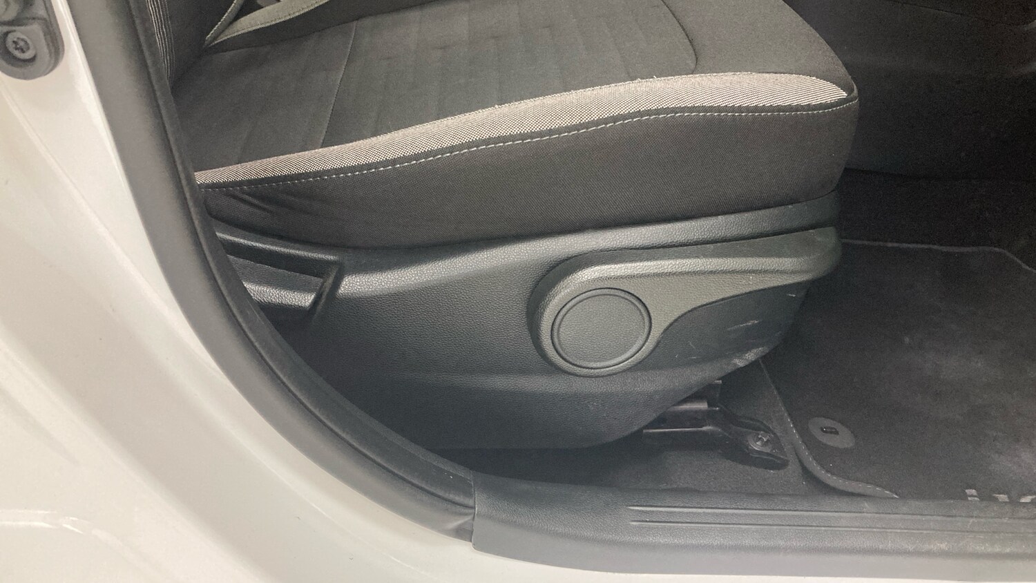 Used Hyundai i10 2024 for sale - 77590267: Photo 31