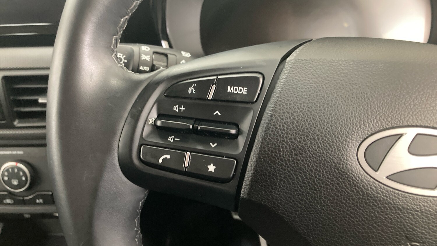 Used Hyundai i10 2024 for sale - 77590267: Photo 32