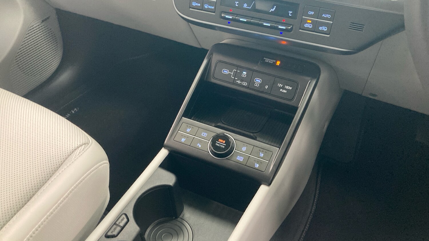 Used Hyundai KONA 2025 for sale - 76762337: Photo 13