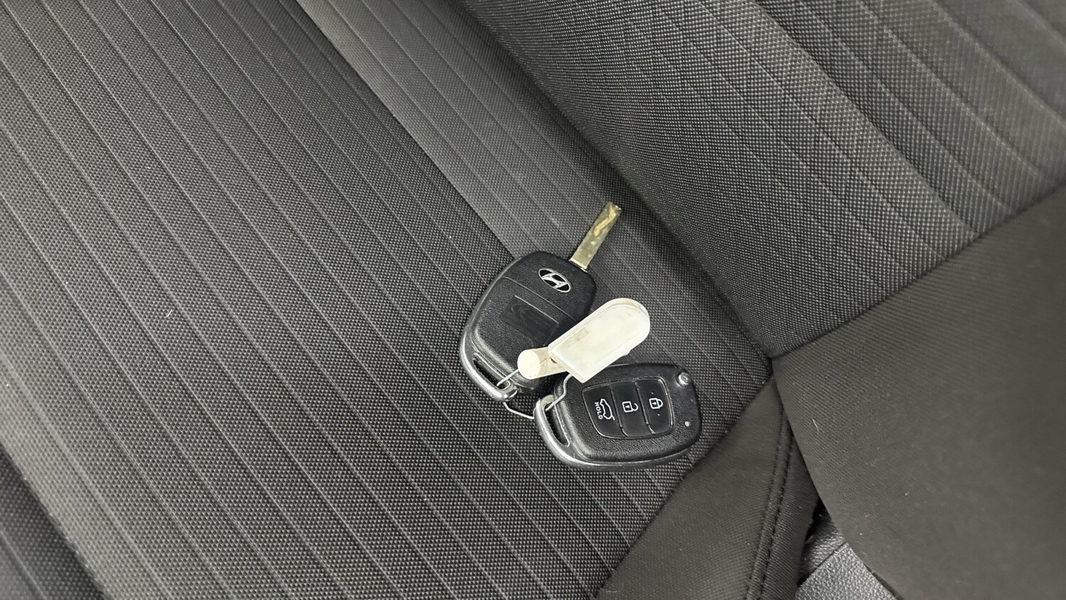 Used Hyundai i20 2023 for sale - 78080496: Photo 20