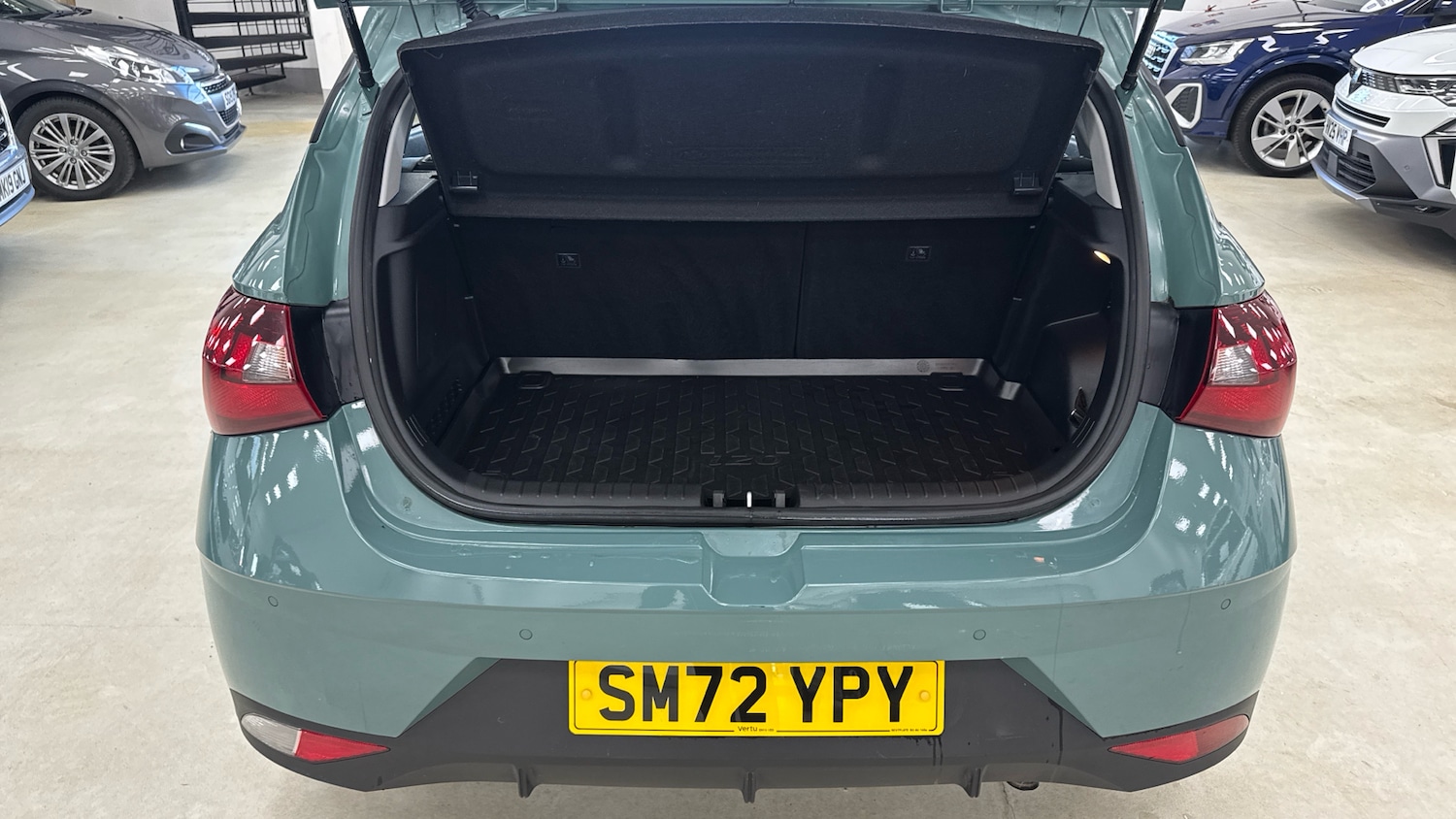 Used Hyundai i20 2023 for sale - 78080496: Photo 4