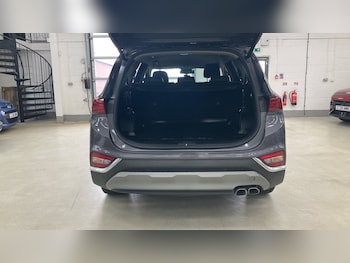 Used Hyundai Santa Fe 2019 for sale - 78928907: Photo
