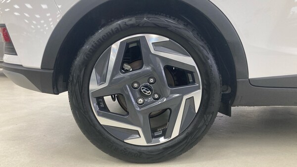 Used Hyundai BAYON 2024 for sale - 76181352: Photo 7