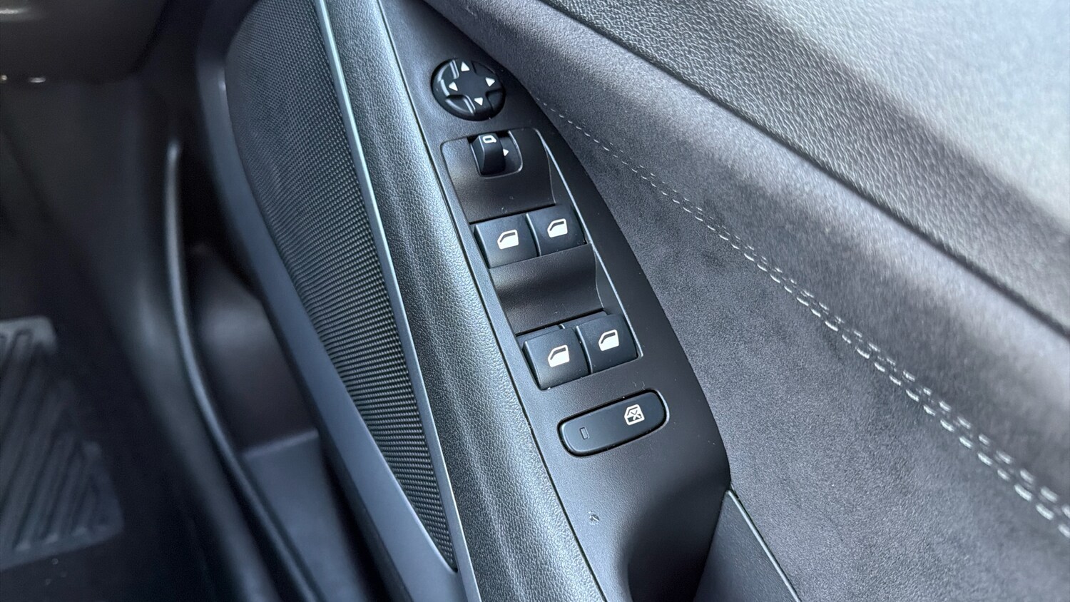 Used Vauxhall Crossland 2022 for sale - 77363967: Photo 25