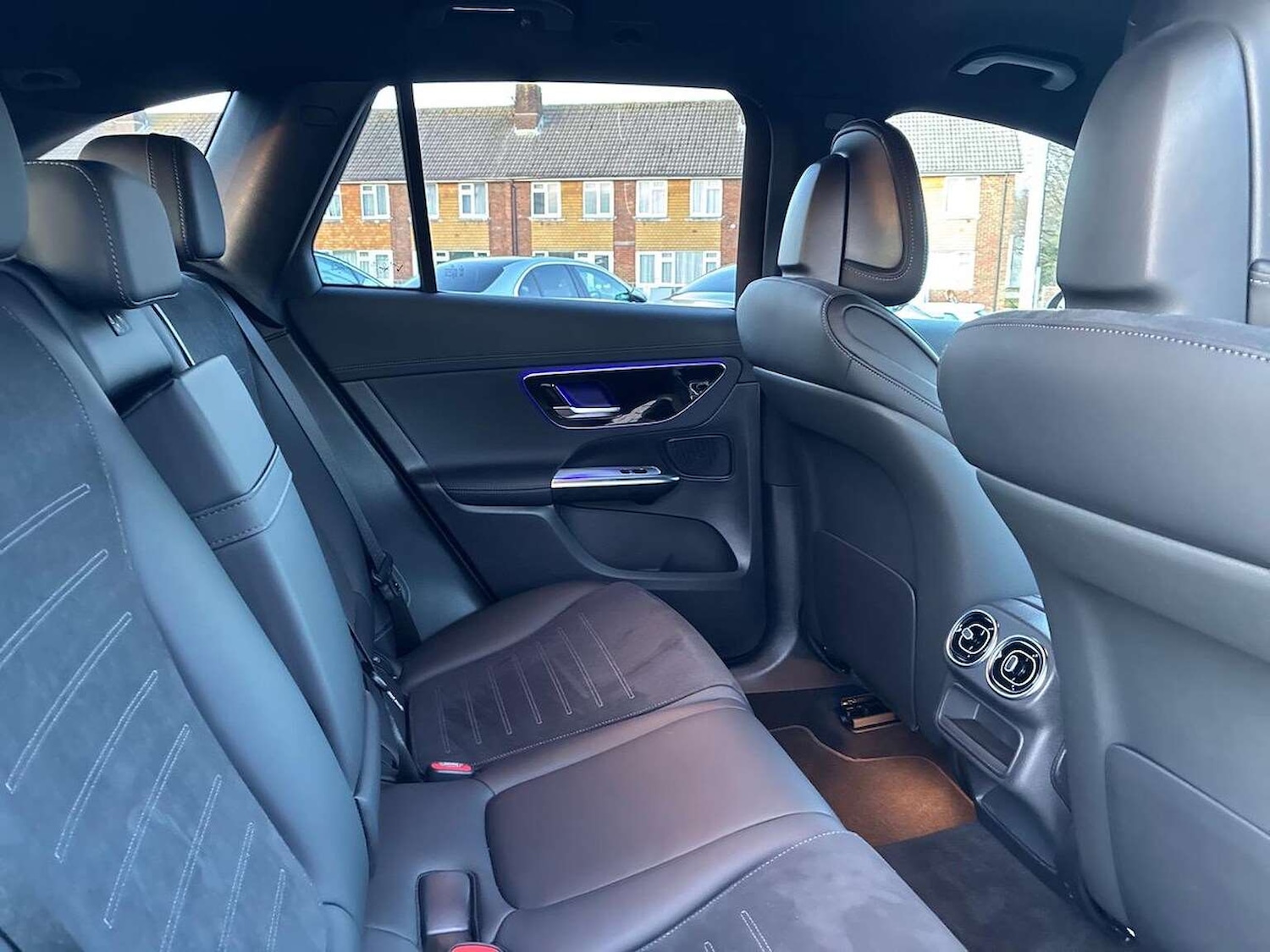 Used Mercedes-Benz GLC 2025 for sale - 77662573: Photo 16