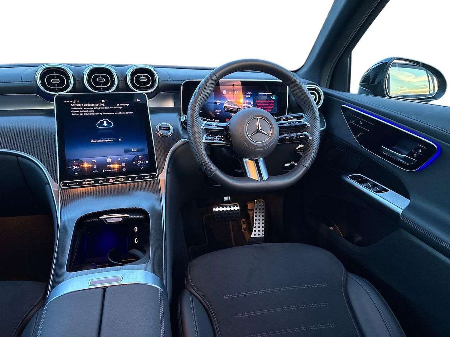 Used Mercedes-Benz GLC 2025 for sale - 77662573: Photo 9