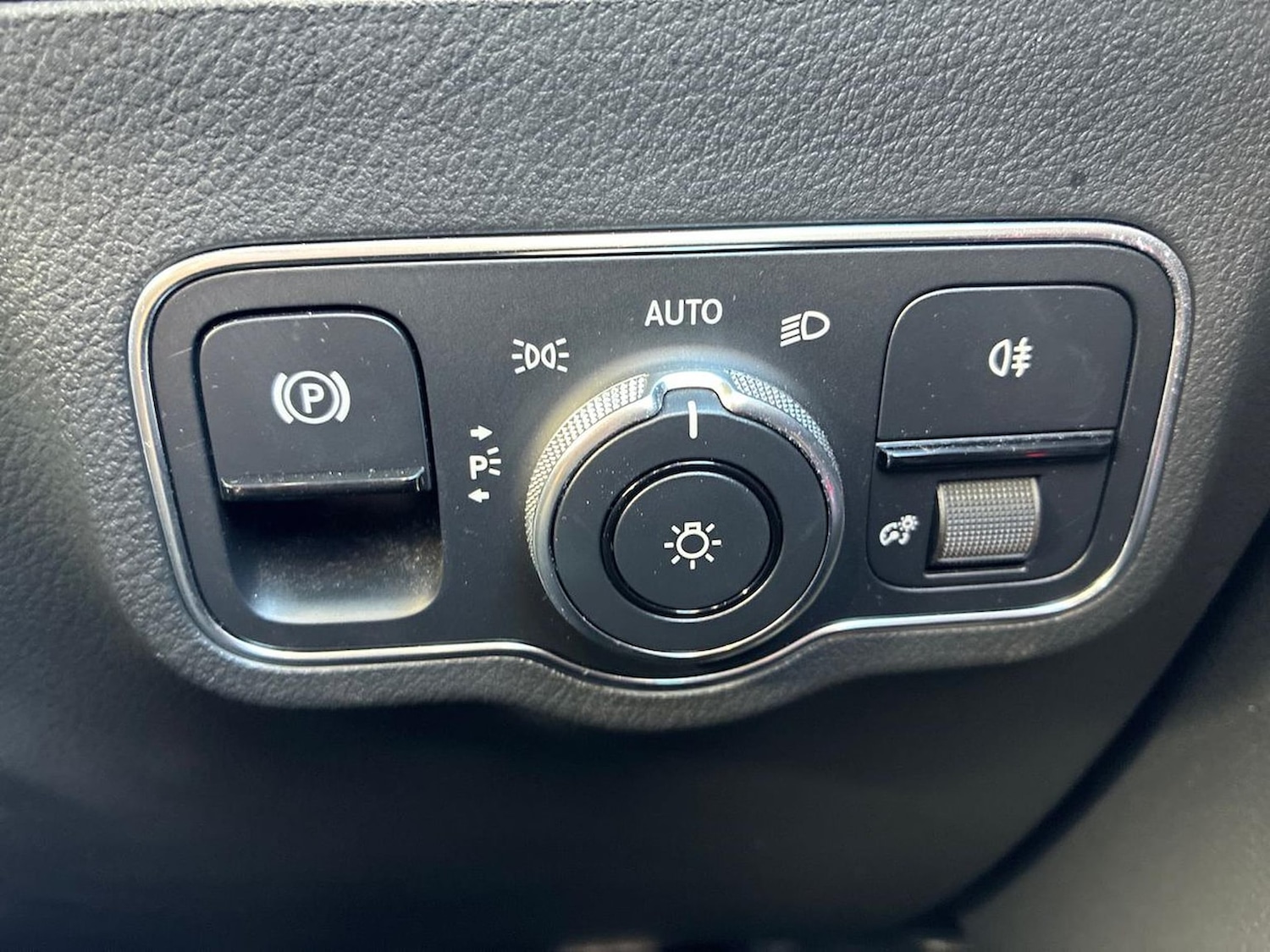 Used Mercedes-Benz GLA 2021 for sale - 76127261: Photo 22