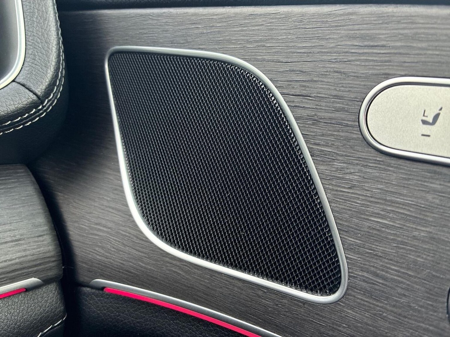 Used Mercedes-Benz GLE 2019 for sale - 76945895: Photo 31