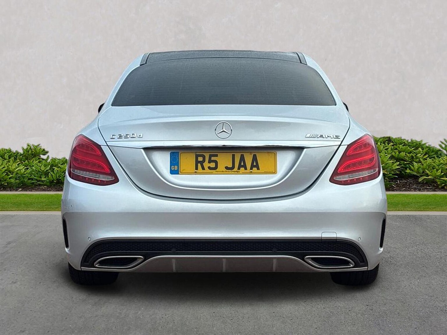 Used Mercedes-Benz C Class 2016 for sale - 76264385: Photo 5