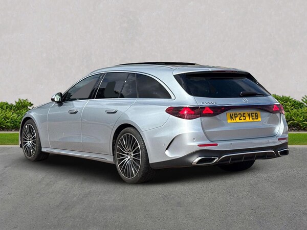 Used Mercedes-Benz E-Class 2025 for sale - 76174256: Photo 2