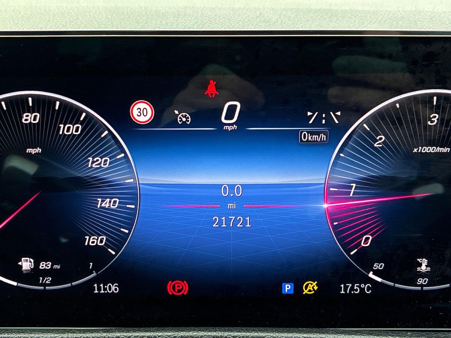 Used Mercedes-Benz GLB 2024 for sale - 77543818: Photo 12