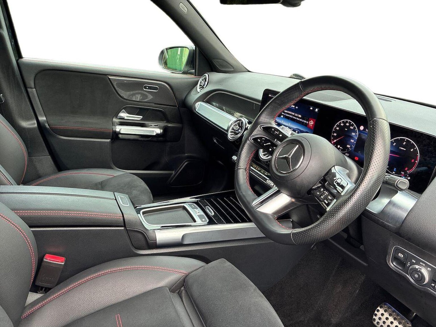 Used Mercedes-Benz GLB 2024 for sale - 77543818: Photo 17