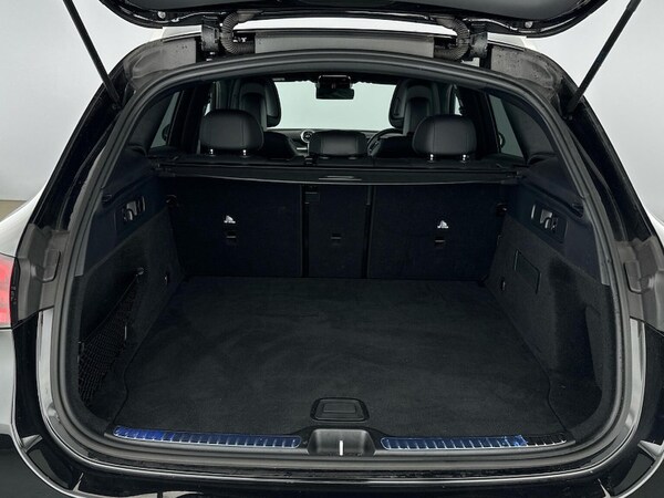 Used Mercedes-Benz GLC 2024 for sale - 76329987: Photo 6