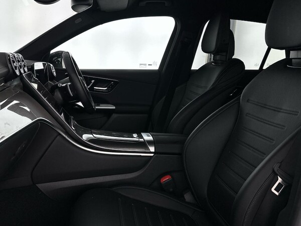 Used Mercedes-Benz GLC 2024 for sale - 76329987: Photo 8