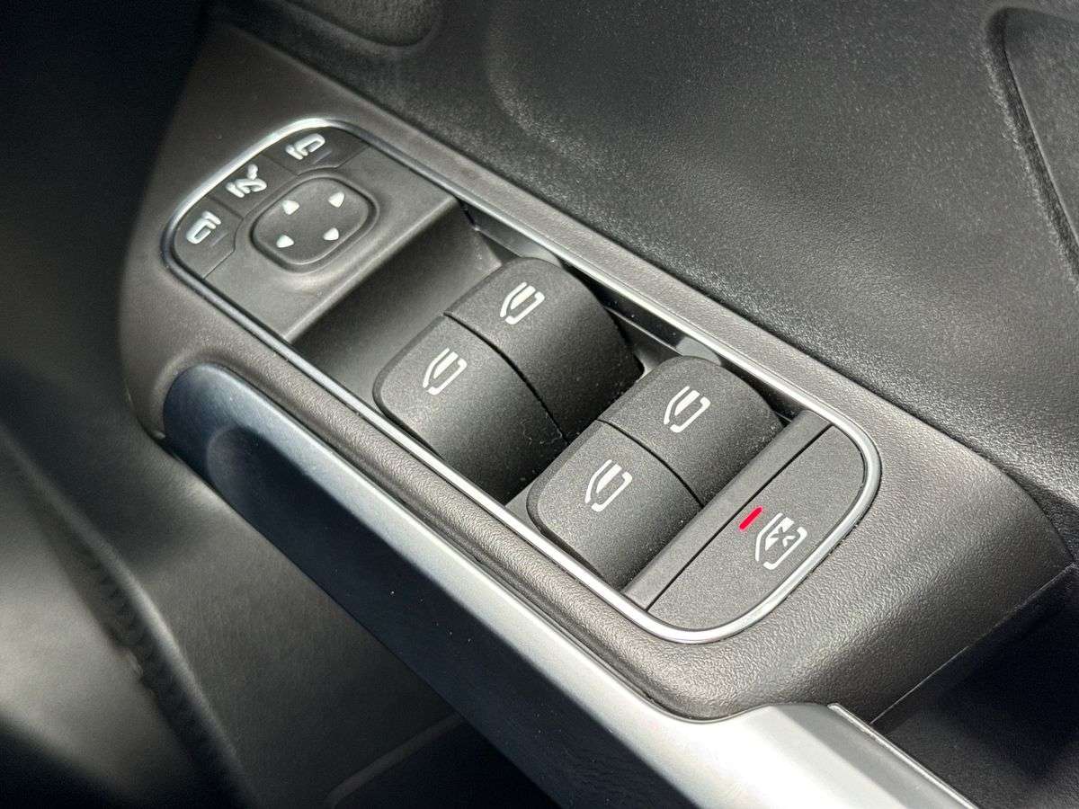 Used Mercedes-Benz GLB 2024 for sale - 78125245: Photo 21