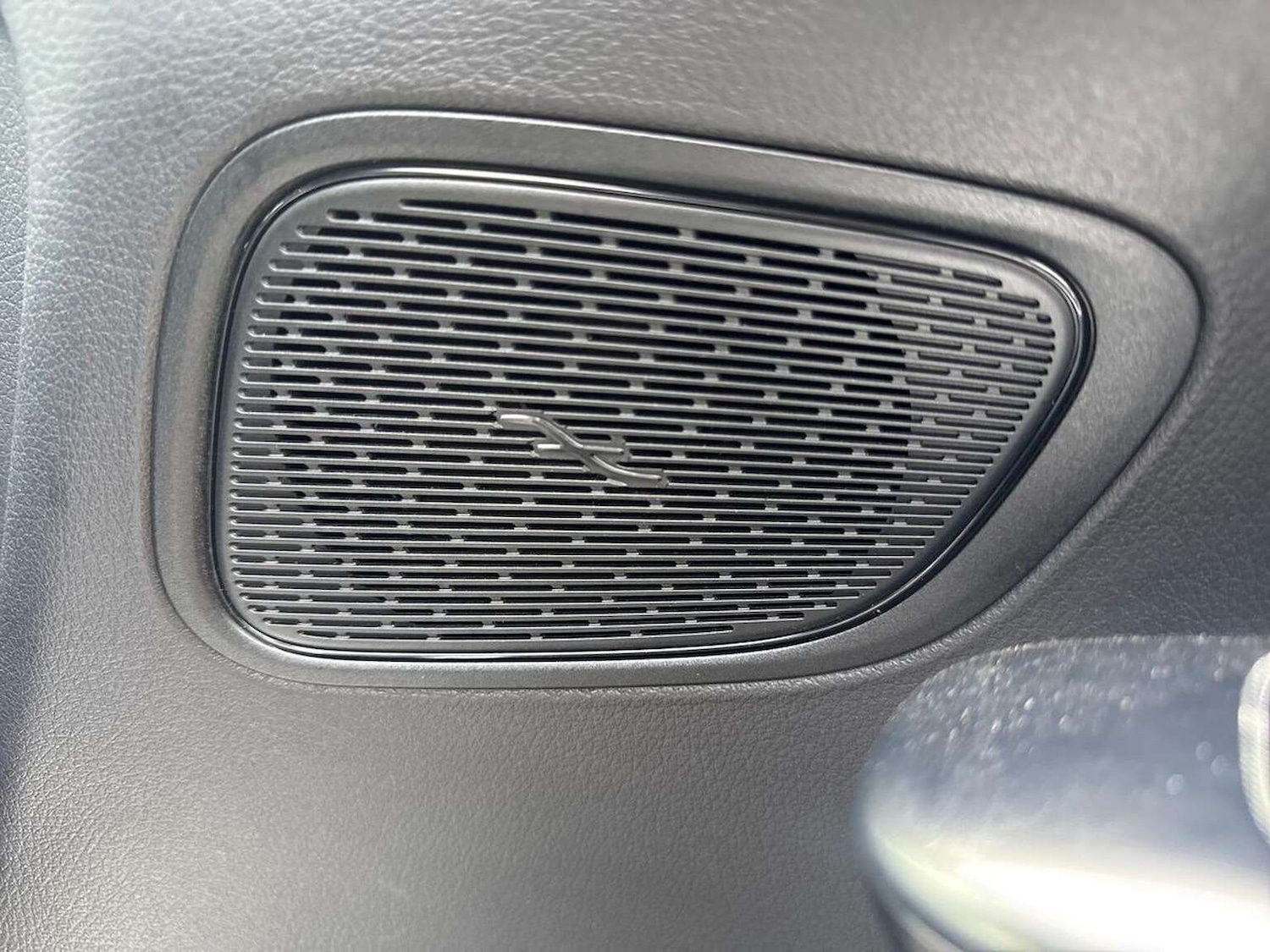 Used Mercedes-Benz GLC 2024 for sale - 77568651: Photo 31