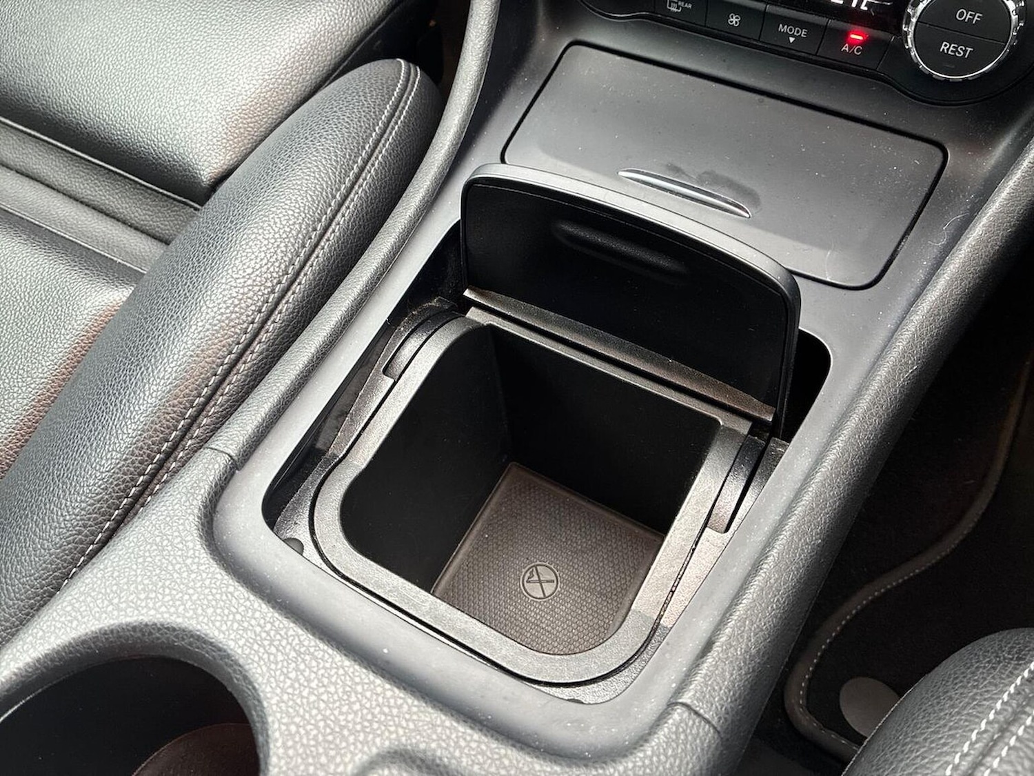 Used Mercedes-Benz GLA 2016 for sale - 76583219: Photo 32