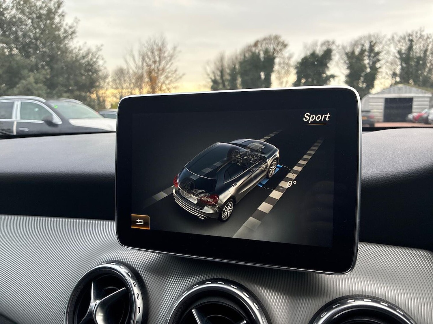 Used Mercedes-Benz GLA 2016 for sale - 76583219: Photo 40