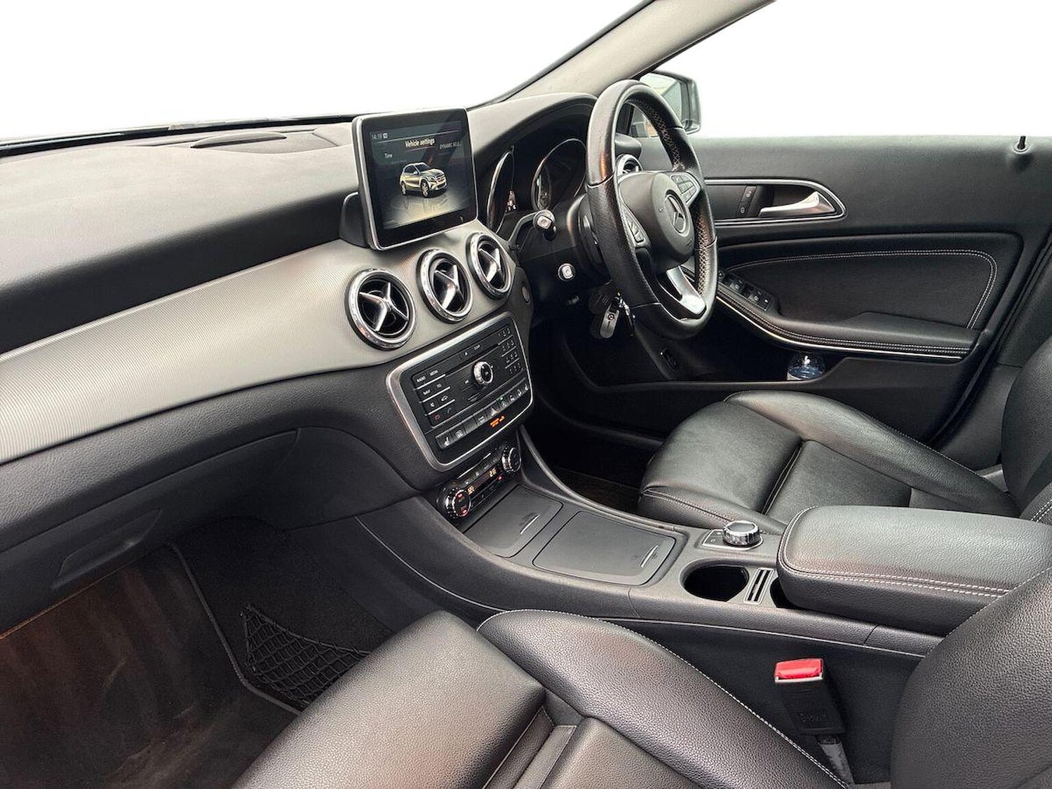 Used Mercedes-Benz GLA 2016 for sale - 76583219: Photo 7