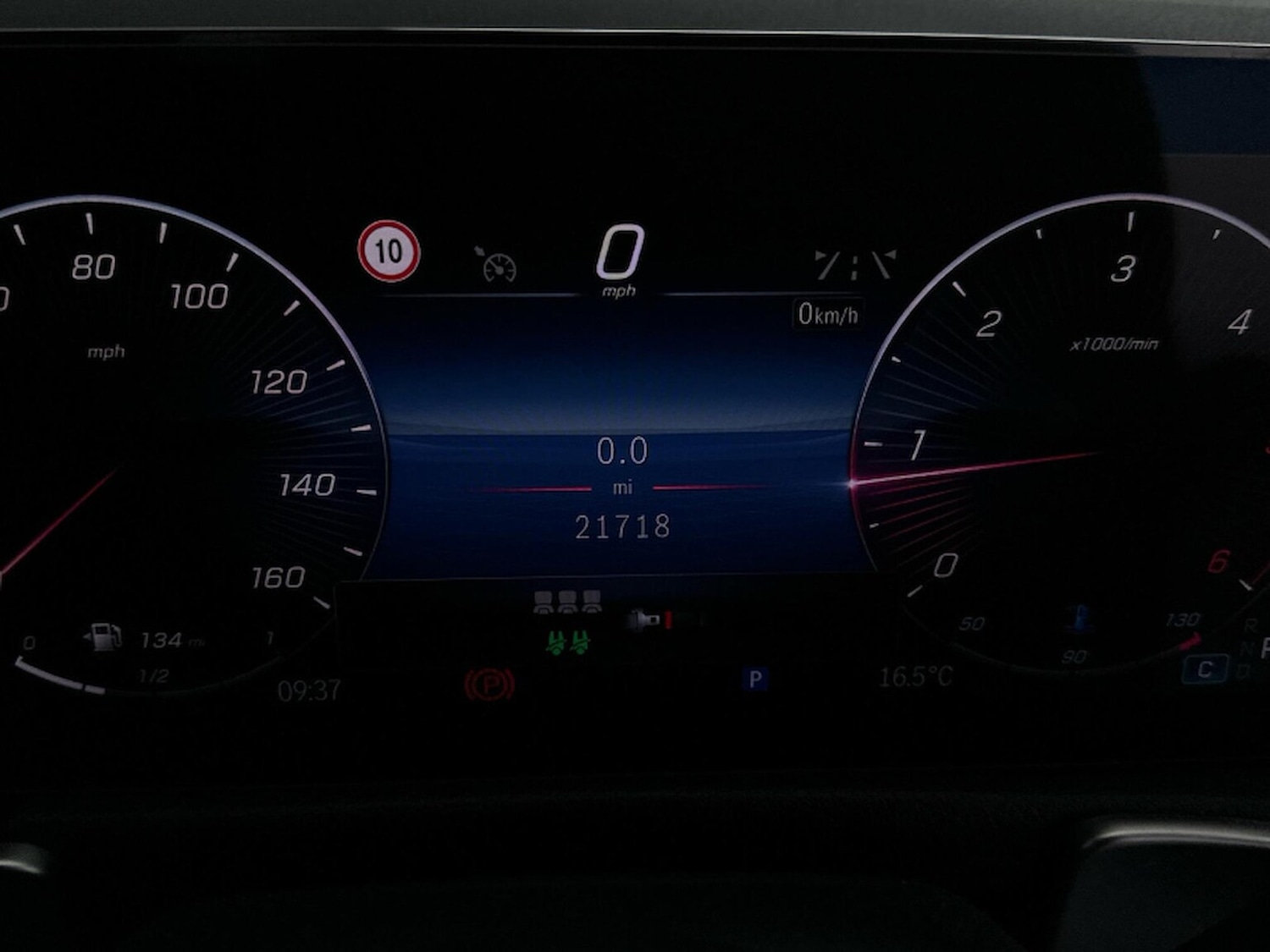 Used Mercedes-Benz GLB 2024 for sale - 76470981: Photo 3