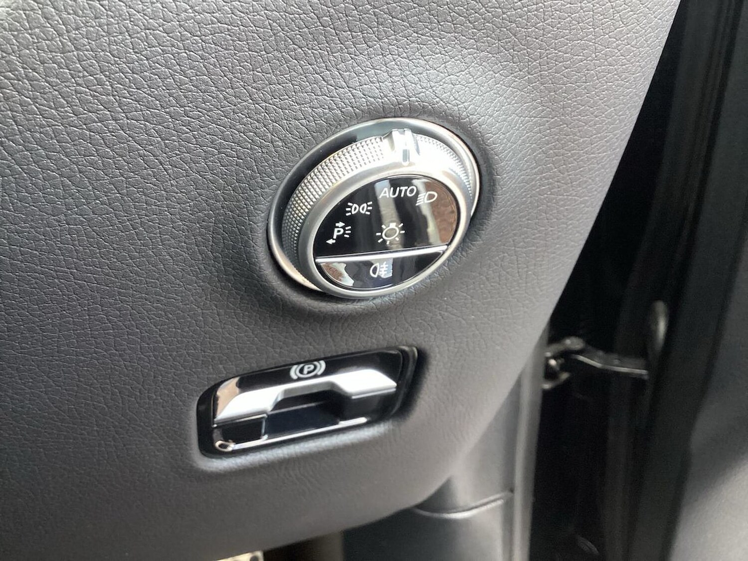 Used Mercedes-Benz GLC 2024 for sale - 76578295: Photo 24