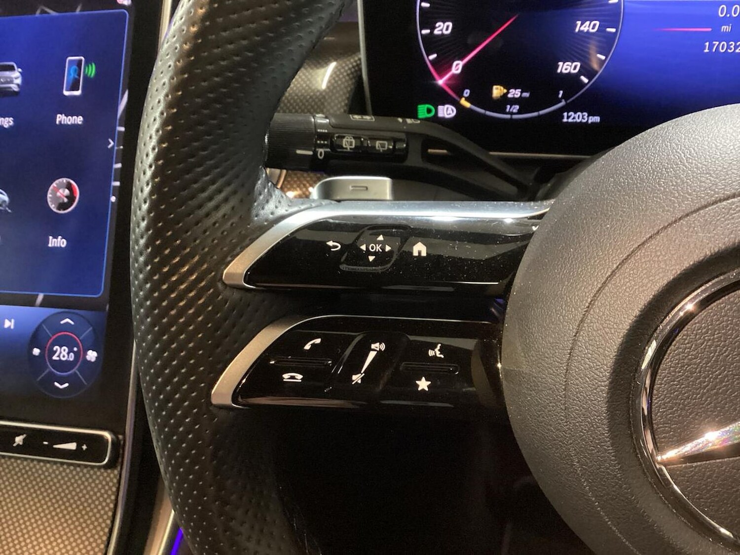 Used Mercedes-Benz GLC 2024 for sale - 76578295: Photo 28