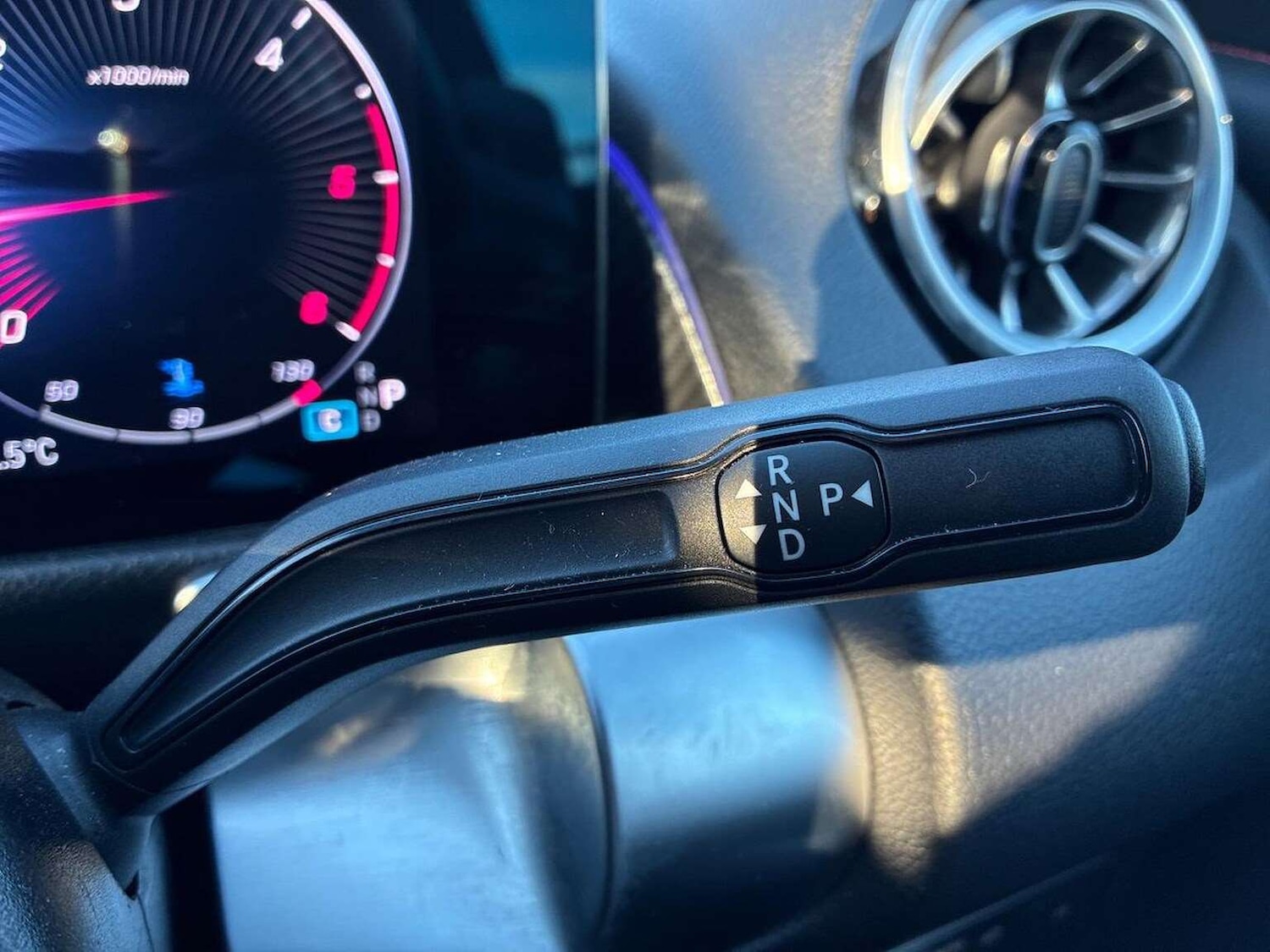 Used Mercedes-Benz GLB 2024 for sale - 77707457: Photo 29