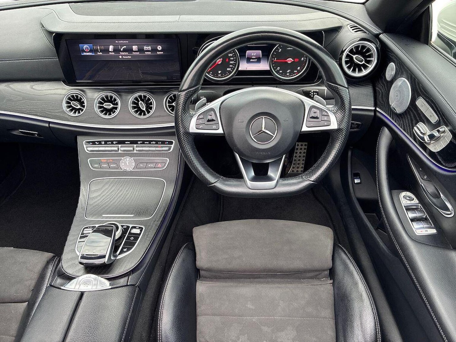 Used Mercedes-Benz E Class 2019 for sale - 76490565: Photo 10