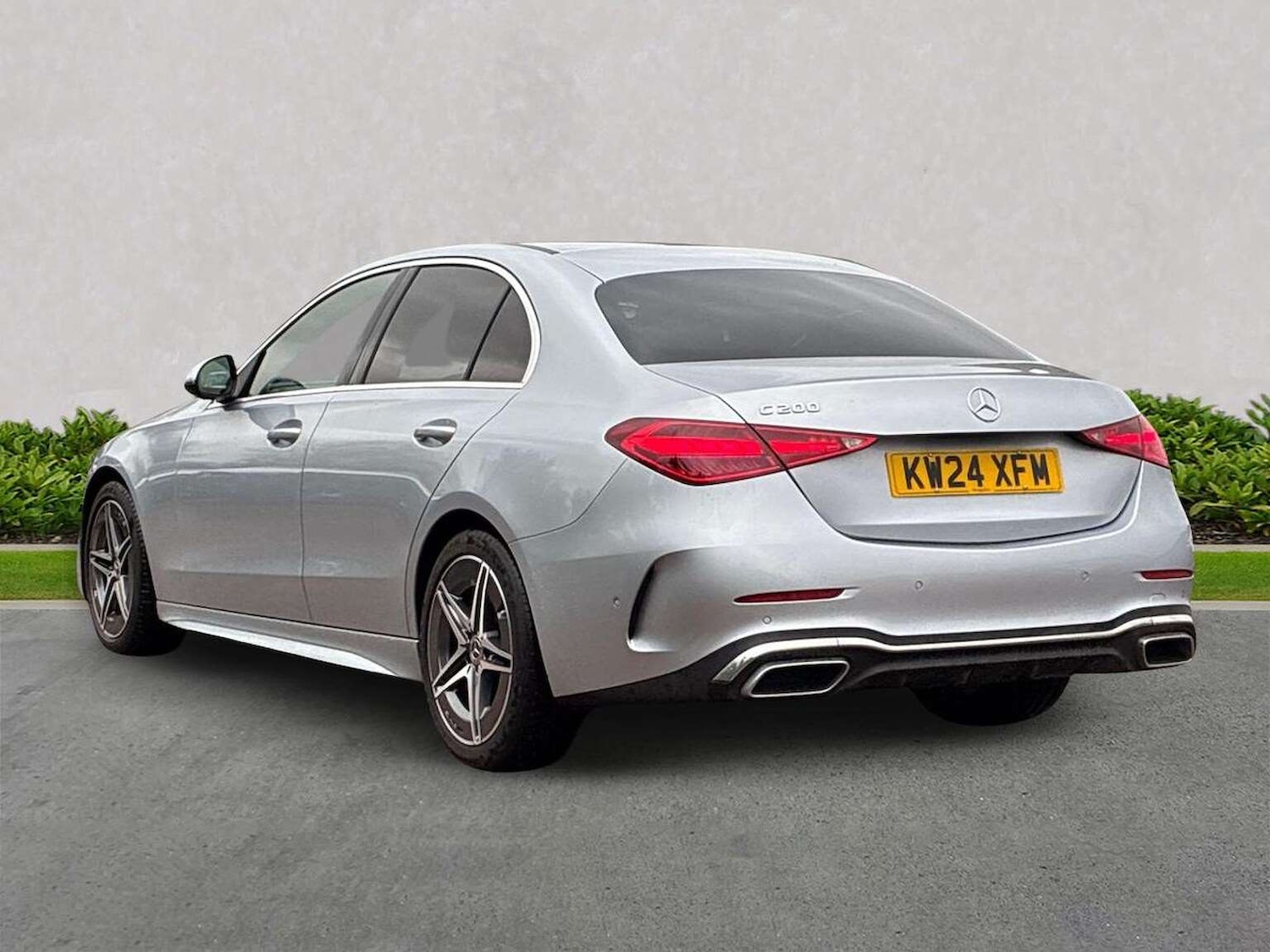 Used Mercedes-Benz C Class 2024 for sale - 77579793: Photo 2