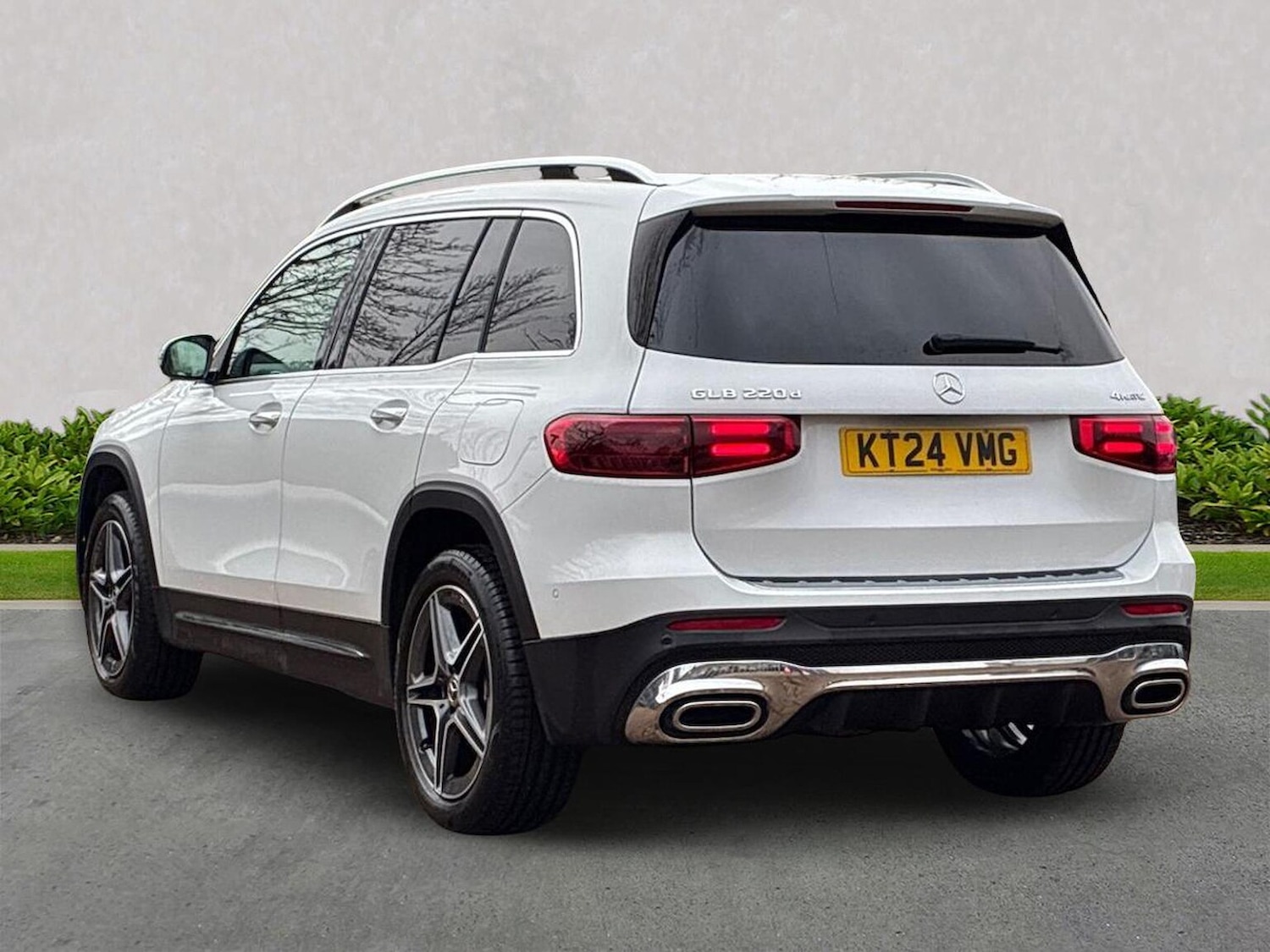 Used Mercedes-Benz GLB 2024 for sale - 76947011: Photo 2