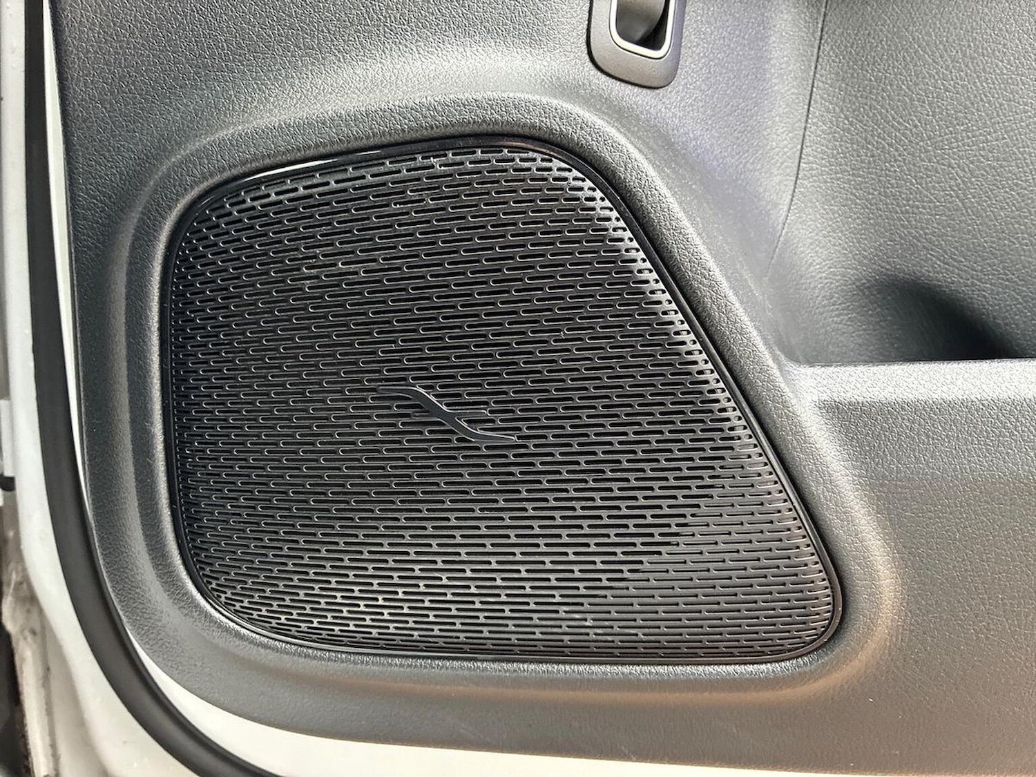 Used Mercedes-Benz GLB 2024 for sale - 76947011: Photo 31