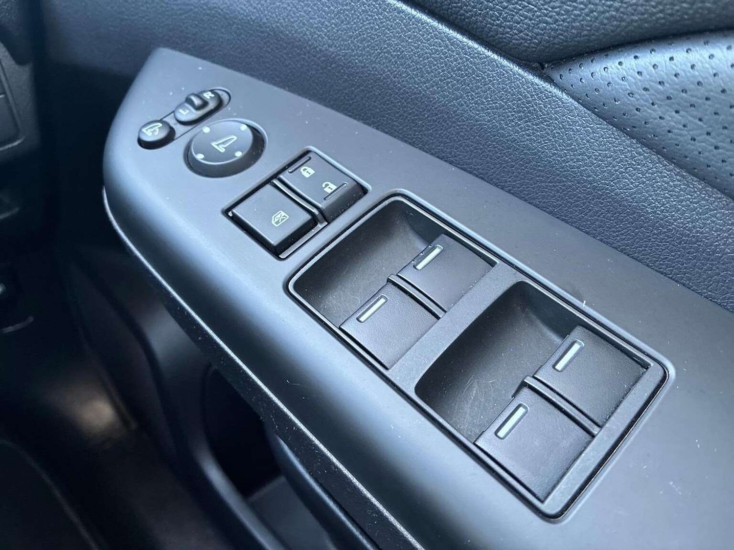 Used Honda CR-V 2016 for sale - 77568698: Photo 21