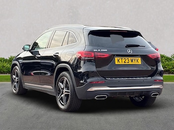 Used Mercedes-Benz GLA 2023 for sale - 76149426: Photo 2