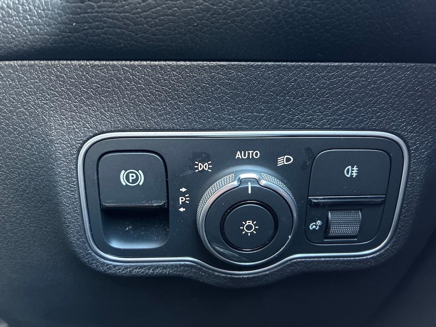 Used Mercedes-Benz GLB 2024 for sale - 76357863: Photo 23