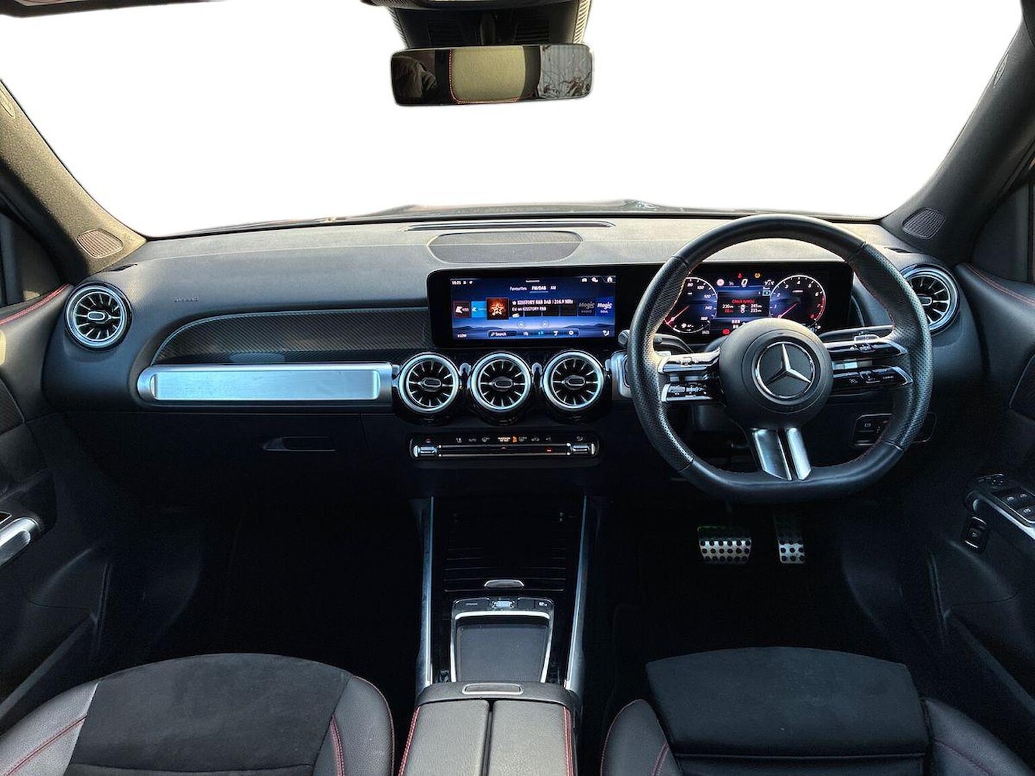 Used Mercedes-Benz GLB 2024 for sale - 76357863: Photo 9