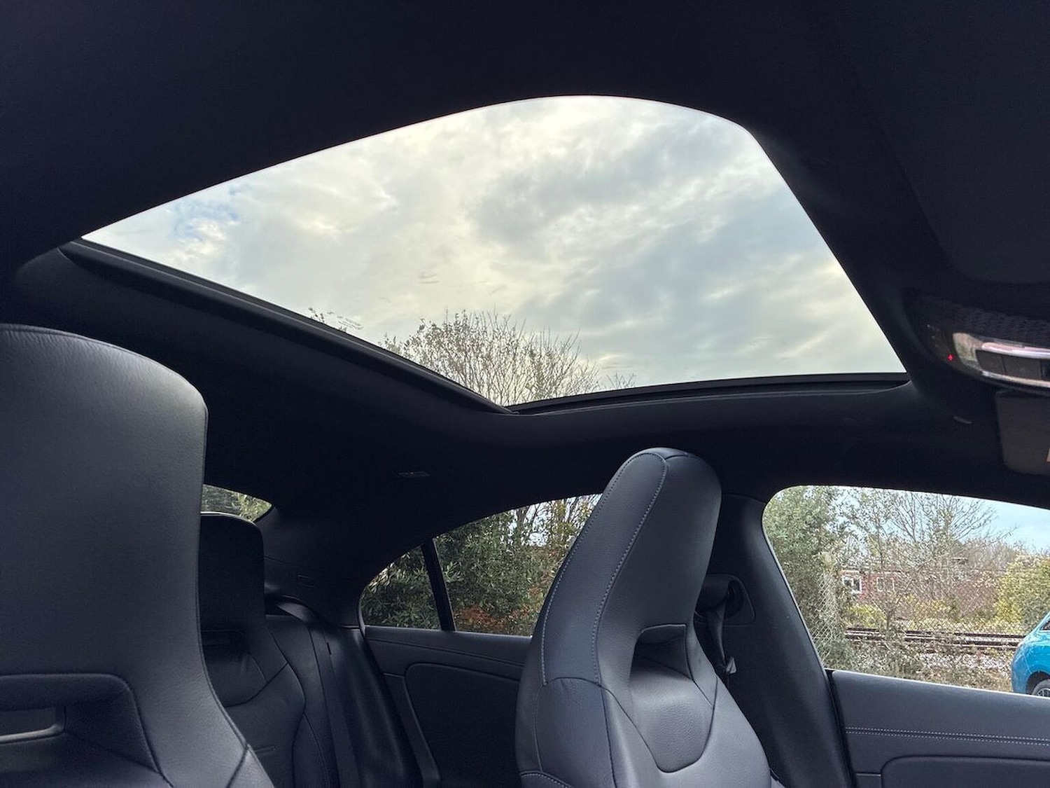 Used Mercedes-Benz CLA 2024 for sale - 76490563: Photo 2