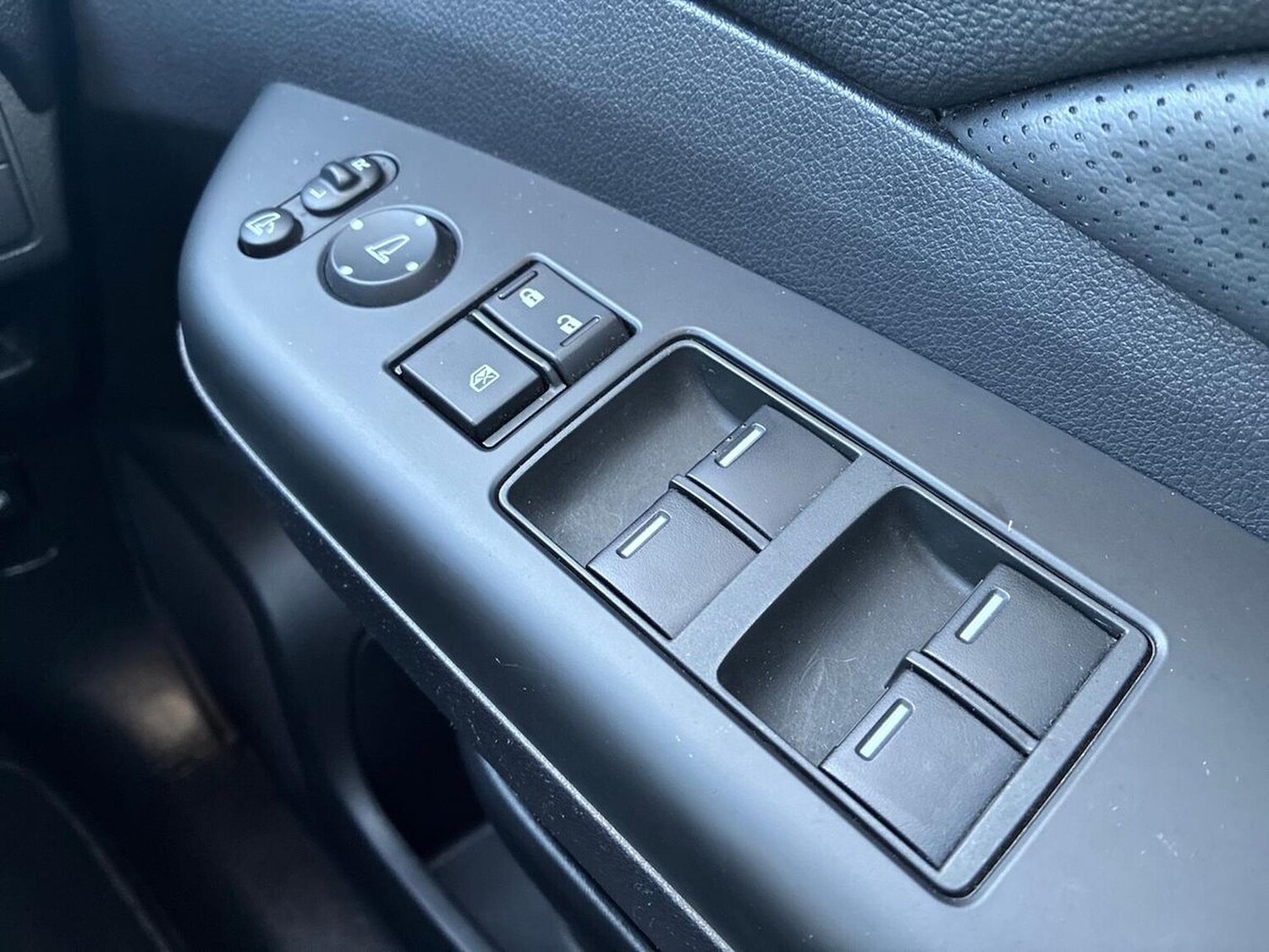 Used Honda CR-V 2016 for sale - 77542451: Photo 21