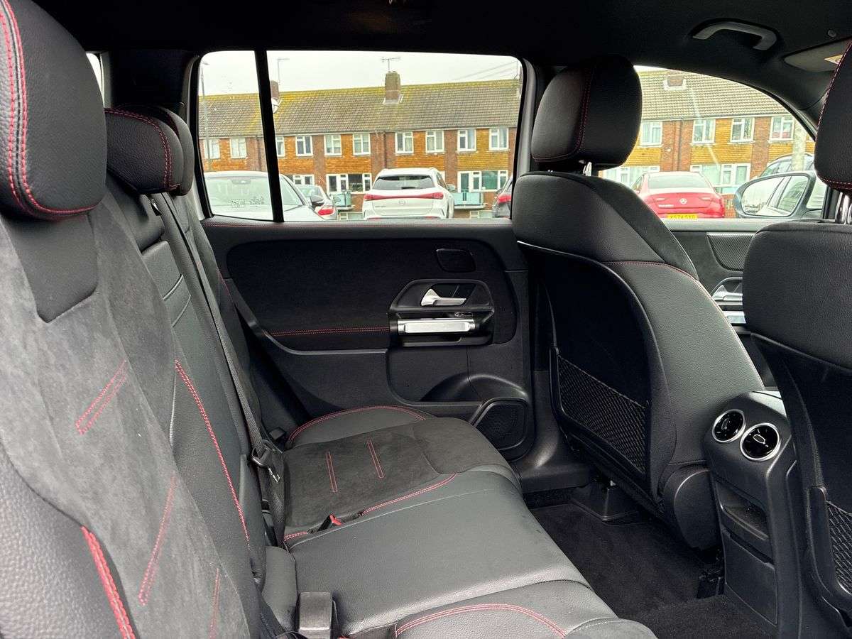 Used Mercedes-Benz GLB 2024 for sale - 78053599: Photo 16