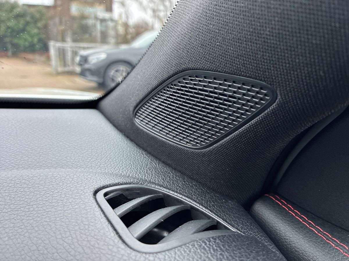 Used Mercedes-Benz GLB 2024 for sale - 78053599: Photo 31