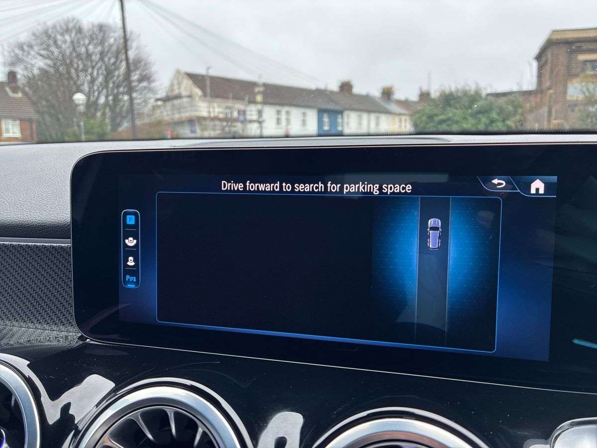 Used Mercedes-Benz GLB 2024 for sale - 78053599: Photo 40