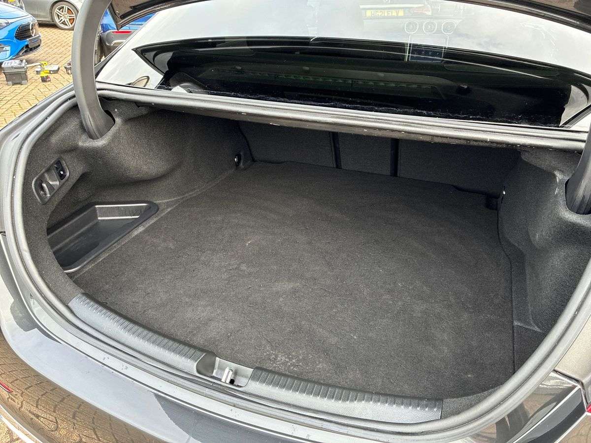 Used Mercedes-Benz C Class 2023 for sale - 77947331: Photo 17