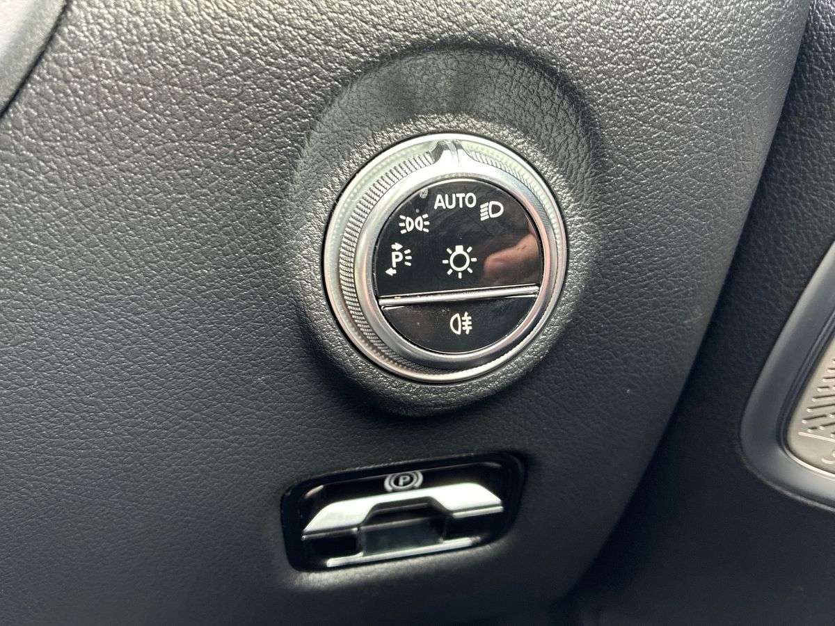 Used Mercedes-Benz C Class 2023 for sale - 77947331: Photo 22