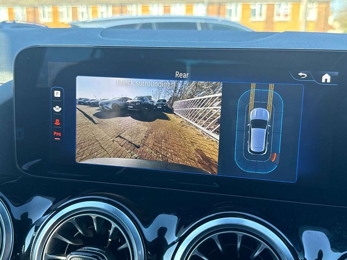 Used Mercedes-Benz EQA 2024 for sale - 78176489: Photo 11