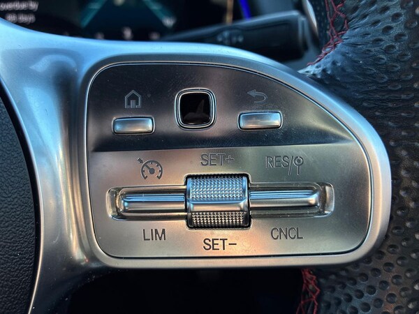 Used Mercedes-Benz GLB 2022 for sale - 76127270: Photo 27