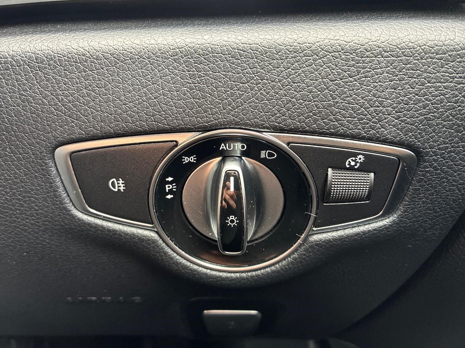 Used Mercedes-Benz E-Class 2023 for sale - 76149421: Photo 22